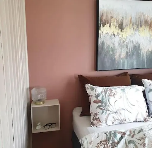 Romslig Og Saeregent Hus Prázdninový dům *