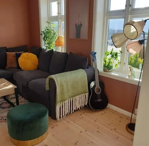 Tatil Evi Romslig Og Saeregent Hus Skodje